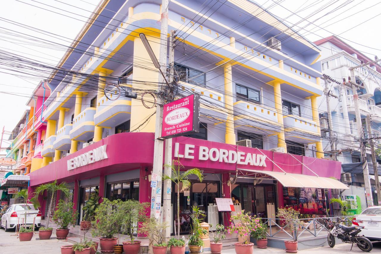 De Apartment Pattaya Extérieur photo